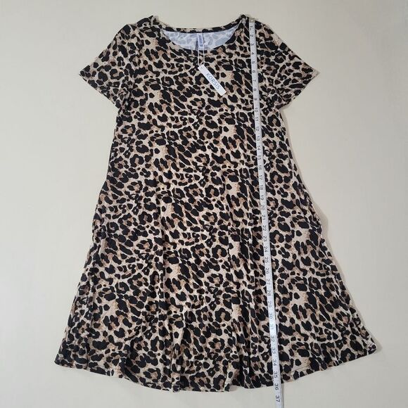 Korsis Animal Print Round Neck Swing Short Sleeve Jersey Dress - Picture 8 of 16